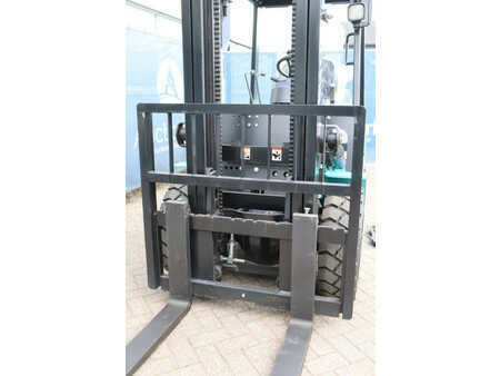 Diesel Forklifts 2025  LTMG FD40 (10)