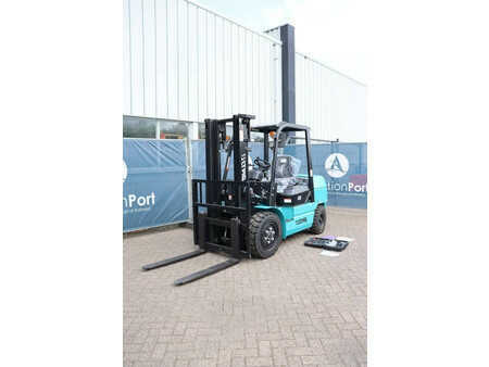 Diesel Forklifts 2025  LTMG FD40 (8)