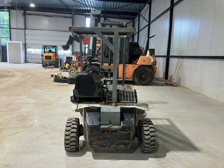 Geländestapler 2000  Ausa CE-11 (4)