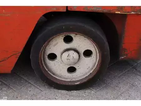 LPG VZV 1995  Nissan KCUGH02F350 (18)