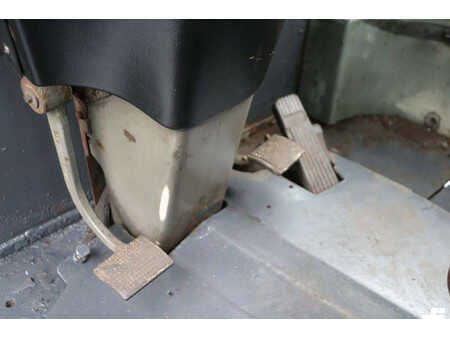 Terminaltraktor 2007  Terberg RT222 (23)