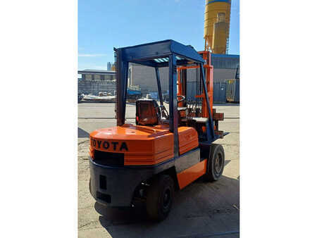 Dieselstapler 1993  Toyota 02 5FDF 30 (5)