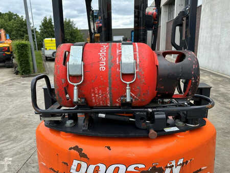 Nestekaasutrukki 2017  Doosan GC20E-5 (15)
