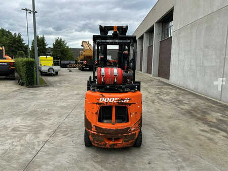 Nestekaasutrukki 2017  Doosan GC20E-5 (5)