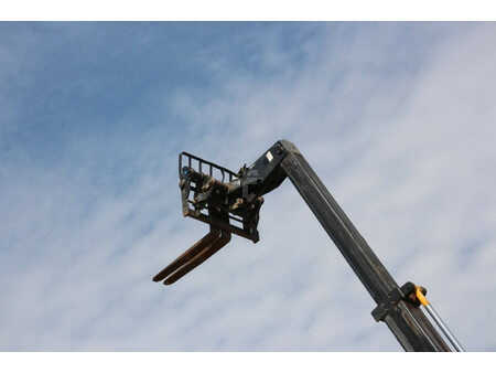 Sollevatori telescopici rigidi 2013  Manitou MT932 (31)