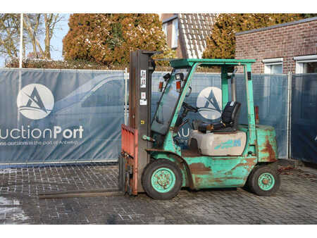 Chariots élévateurs diesel 1992  Mitsubishi FD20 (1)