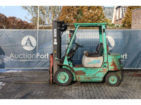 Chariots élévateurs diesel 1992  Mitsubishi FD20 (2)