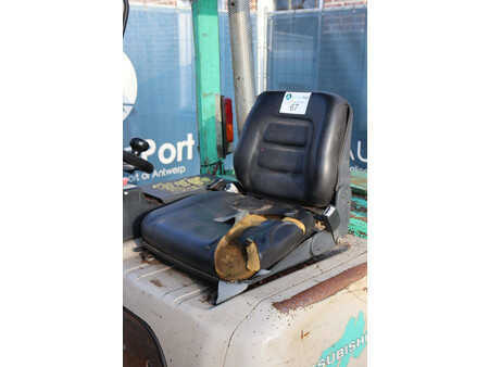 Chariots élévateurs diesel 1992  Mitsubishi FD20 (22)