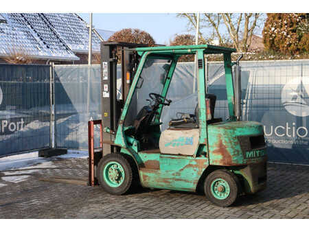 Chariots élévateurs diesel 1992  Mitsubishi FD20 (3)