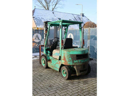 Chariots élévateurs diesel 1992  Mitsubishi FD20 (4)
