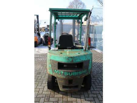 Chariots élévateurs diesel 1992  Mitsubishi FD20 (5)