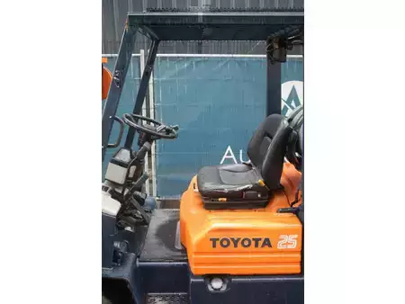 Treibgasstapler 1993  Toyota 42 5FGF25 (22)