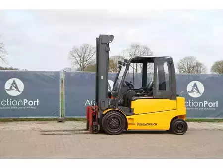 Eléctrico - 4 rodas - Jungheinrich EFG 540 (1)