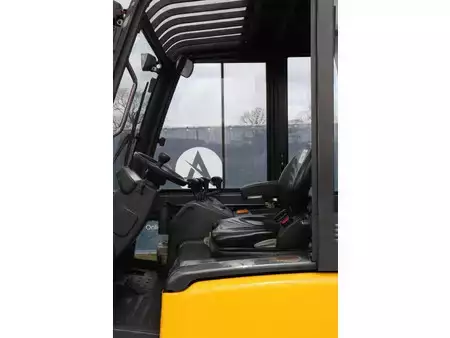 Eléctrico - 4 rodas - Jungheinrich EFG 540 (20)