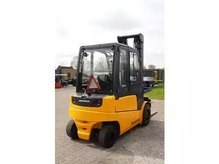 Eléctrico - 4 rodas - Jungheinrich EFG 540 (6)