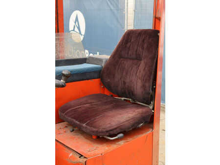 Retráctil 1979  BT BTRT 1350/9 (14)