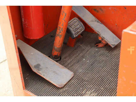 Retráctil 1979  BT BTRT 1350/9 (16)