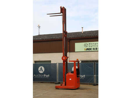 Retráctil 1979  BT BTRT 1350/9 (28)