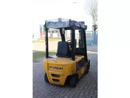 Elektro 4 Rad 2011  Hyundai 20B-7 (6)