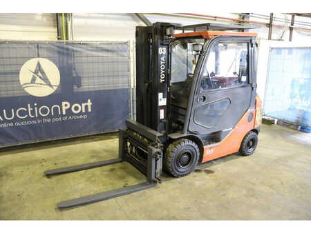 LPG Forklifts 2016  Toyota 02-8FGF18 (8) 