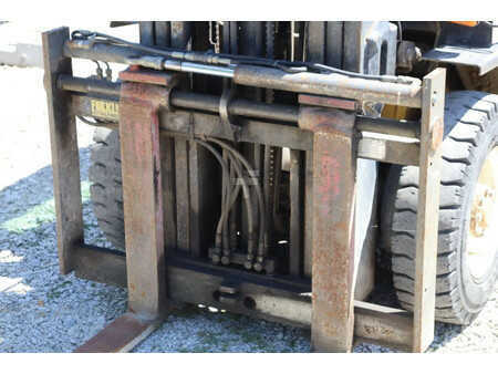 Diesel heftrucks 1999  Yale GDP25RF (11)