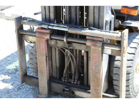 Diesel heftrucks 1999  Yale GDP25RF (13)
