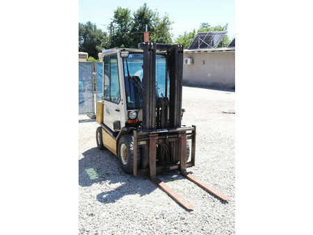 Diesel heftrucks 1999  Yale GDP25RF (7)