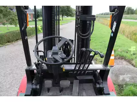 Dieselový VZV 1996  CAT Lift Trucks DP40 (17)
