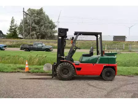 Dieselový VZV 1996  CAT Lift Trucks DP40 (2)