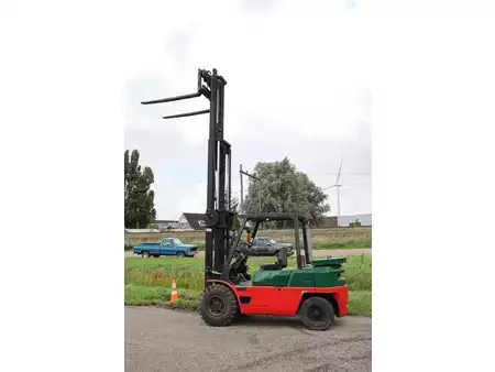 Dieselový VZV 1996  CAT Lift Trucks DP40 (35)