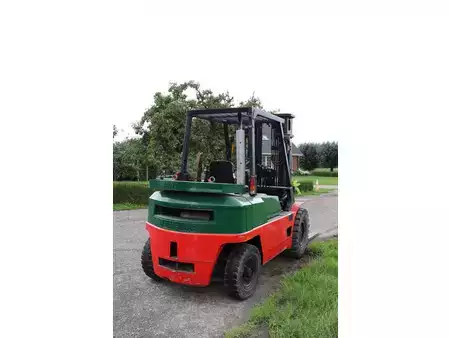 Dieselový VZV 1996  CAT Lift Trucks DP40 (6)