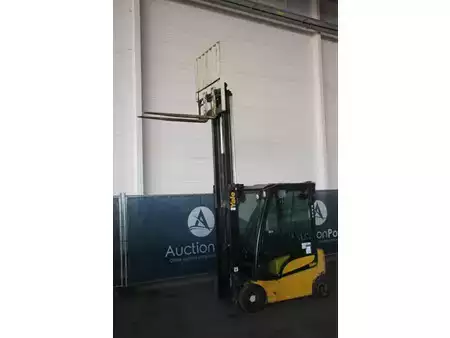 Elektro 4 Rad 2010  Yale ERP16VF (26)