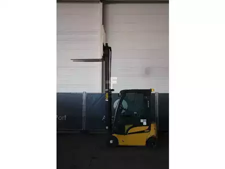 Elektro 4 Rad 2010  Yale ERP16VF (27)