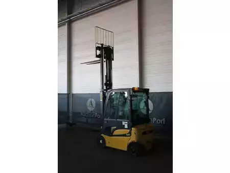 Elektro 4 Rad 2010  Yale ERP16VF (28)