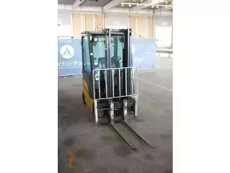 Elektro 4 Rad 2010  Yale ERP16VF (6)
