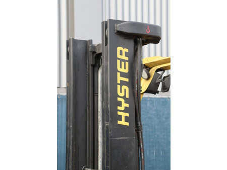 Carrelli elettrici 4 ruote 2017  Hyster J3.0XN (12)