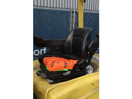 Carrelli elettrici 4 ruote 2017  Hyster J3.0XN (21)