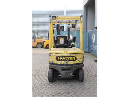 Carrelli elettrici 4 ruote 2017  Hyster J3.0XN (5)