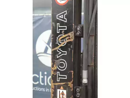 Carrelli elettrici 4 ruote 2009  Toyota 7FBMF25 (17)