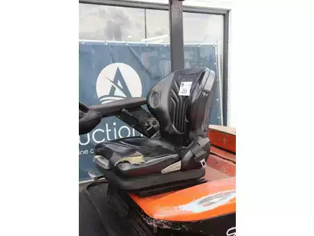 Carrelli elettrici 4 ruote 2009  Toyota 7FBMF25 (24)