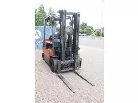 Carrelli elettrici 4 ruote 2009  Toyota 7FBMF25 (7)