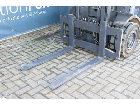 Nestekaasutrukki 2008  Linde H35T (9)