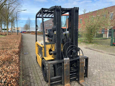 Elektrisk- 4 hjul 2009  CAT Lift Trucks EP30K (6)