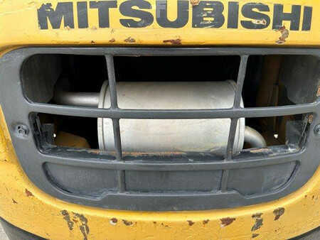 benzines emelö kocsi 2000  Mitsubishi FG15 (11)