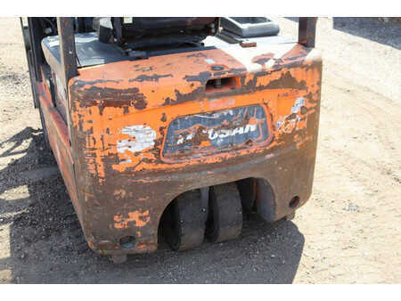 Eléctrica de 4 ruedas 2011  Doosan B15T-5 (15)