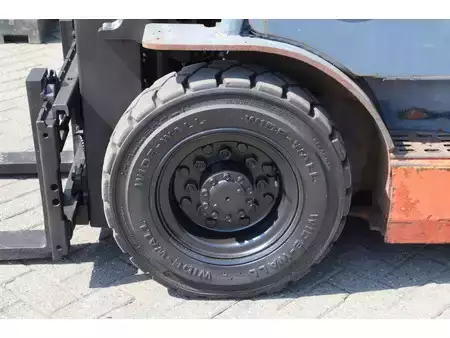 Empilhador diesel 2010  Toyota 02-8FDF25 (14)