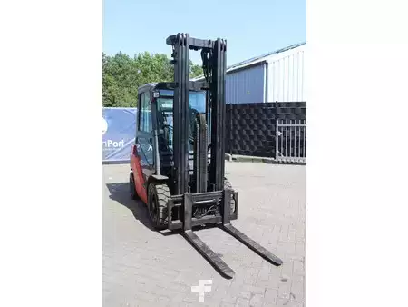 Empilhador diesel 2010  Toyota 02-8FDF25 (7)