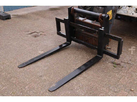 Chariots téléscopiques fixes 2007  Bobcat T3571 (10)