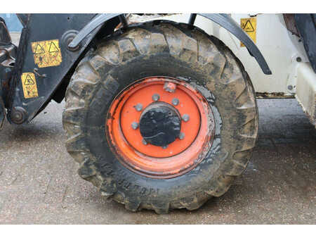 Chariots téléscopiques fixes 2007  Bobcat T3571 (17)