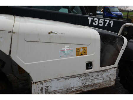 Chariots téléscopiques fixes 2007  Bobcat T3571 (22)